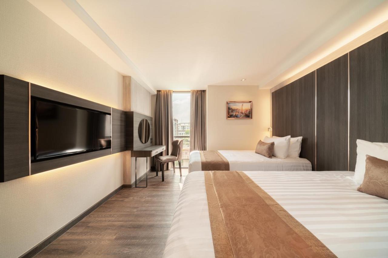 Aspira Parc Sukhumvit 22 Hotel Bangkok Exterior photo