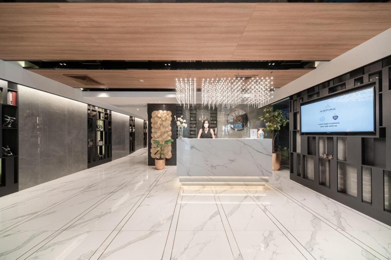 Aspira Parc Sukhumvit 22 Hotel Bangkok Exterior photo